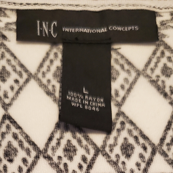 INC International Concepts Sleeveless Black & White Aztec SequinTank Top Size L - Picture 2 of 5